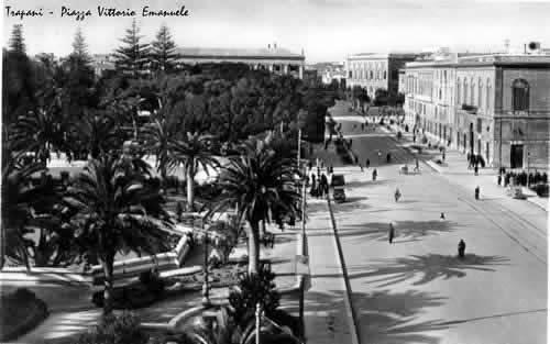 Vecchia Trapani 374 - Trapani - Piazza Vittorio Emanuele.jpg